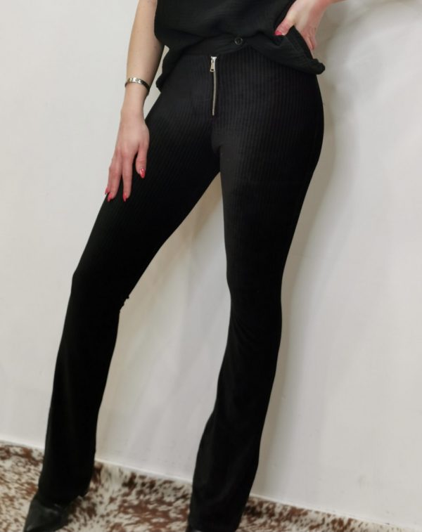 Trendy Mode Tholen flared broek zwart